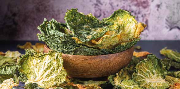 Chips di verza al tartufo e parmigiano